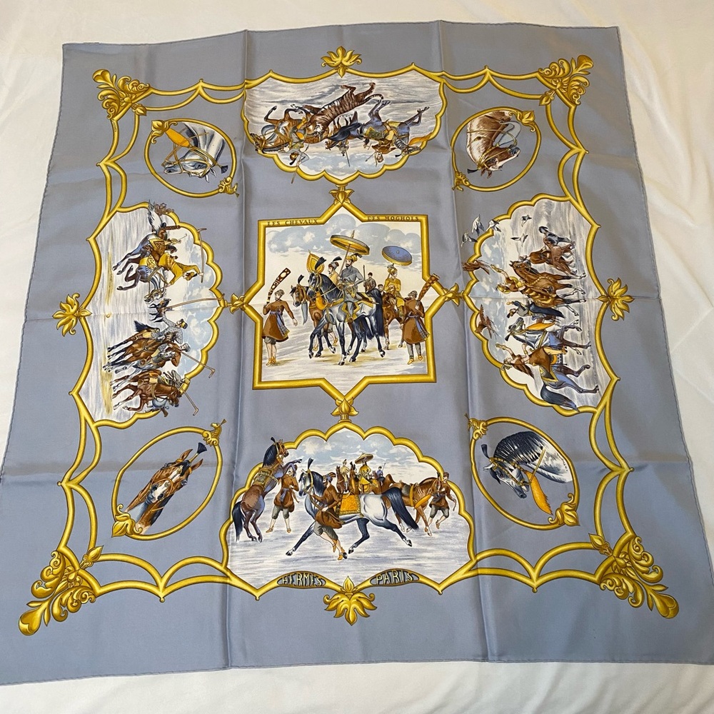 ✅💯Authentic Hermes Elegant Lt Gray and Gold Scarf with Equestrian Design90
